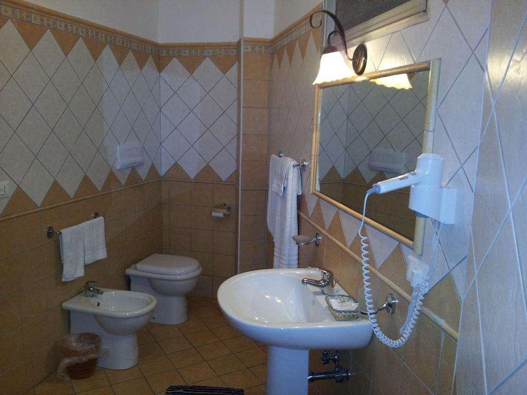 George Hotel Barcellona-Pozzo di Gotto Cameră foto